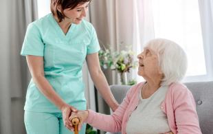 elderly-woman-and-nurse